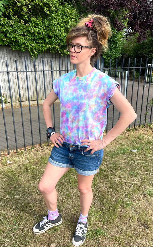 Hand-dyed t-shirt MELTED RAINBOW
